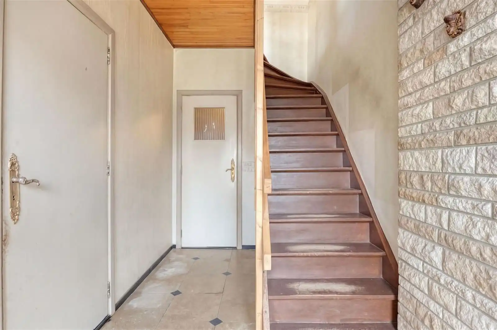 3 gevel Woning met prachtig uitzicht foto 3