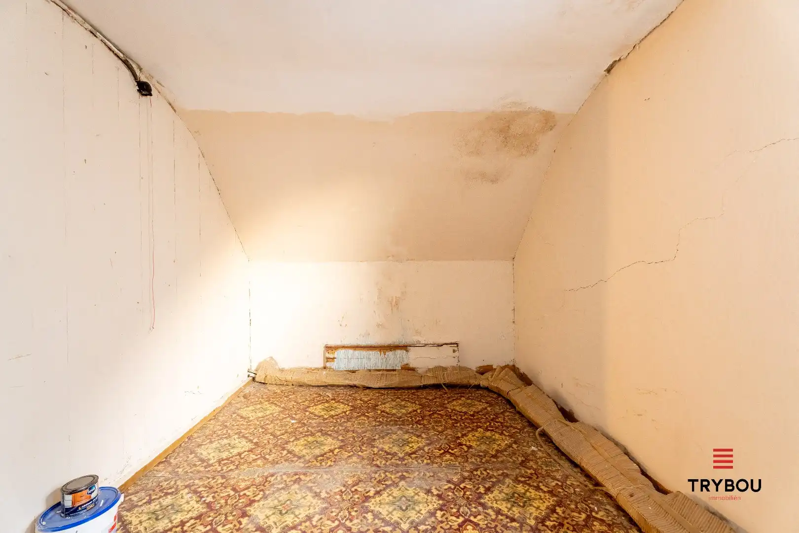 Te renoveren woning met garage en diepe tuin foto 7