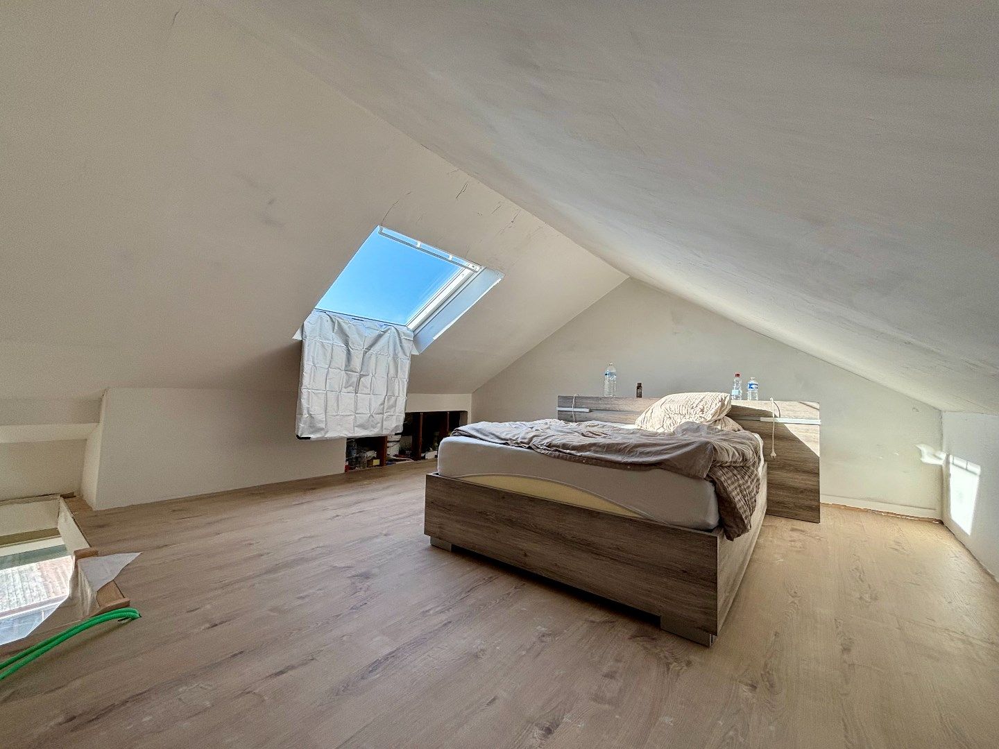 WONING MET INPANDIGE GARAGE, 3SLPKS, GUNSTIG EPC EN ACHTERUITWEG VOOR FIETSEN foto 10