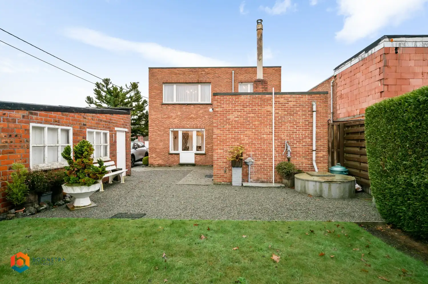 Te renoveren woning met 3 slpkrs en tuin nabij centrum Beerzel foto 2