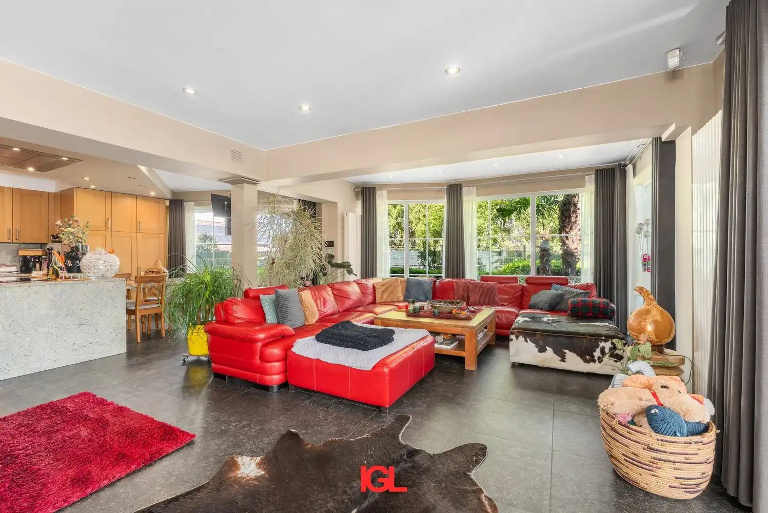 Villa met groot terrein (24a29ca), serres, vijver en overdekt zwembad foto 3