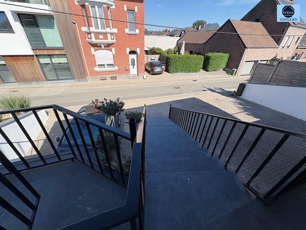 WONING MET HANDELSRUIMTE EN 3 SLAAPKAMERS foto 16