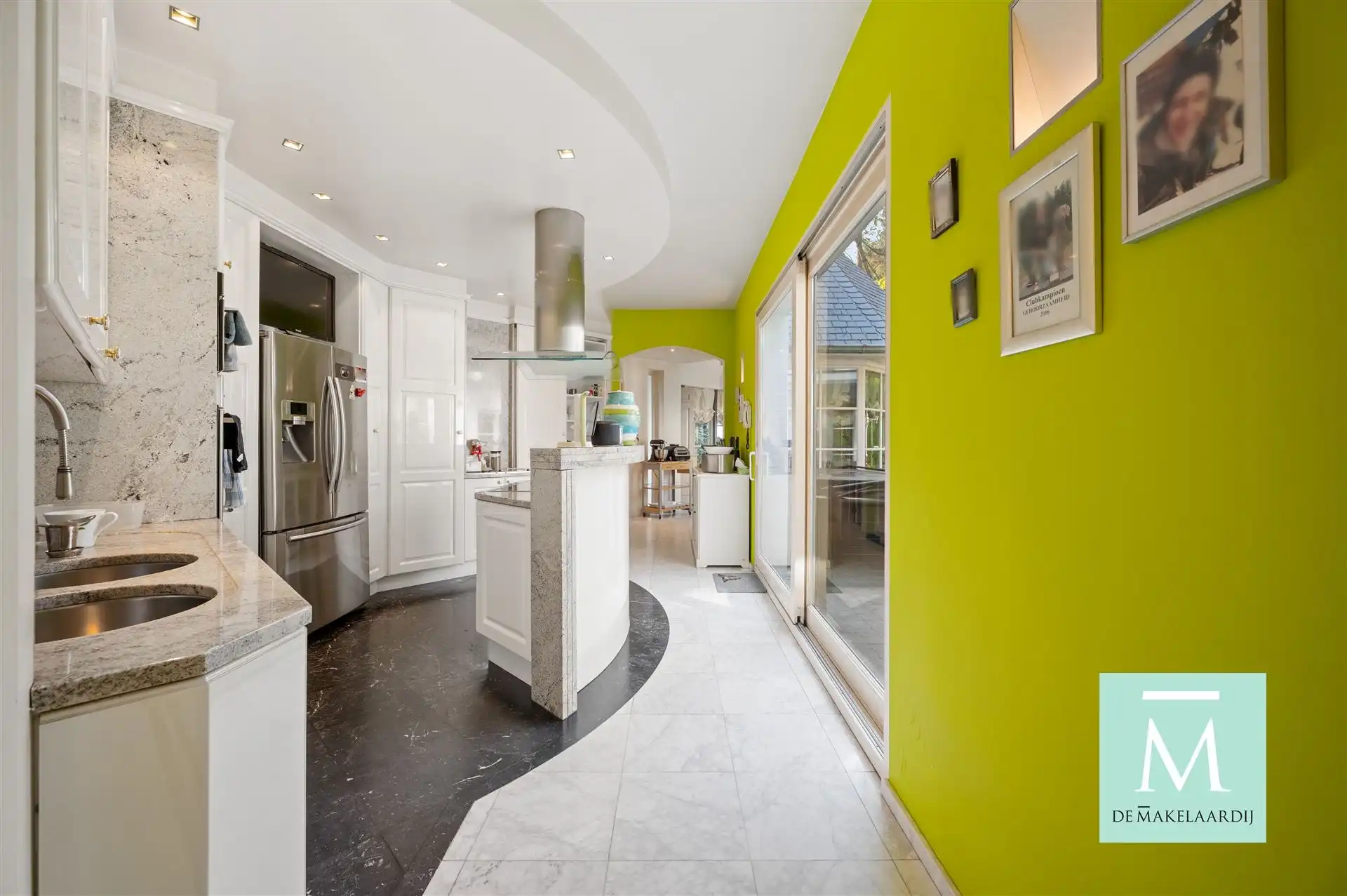 Stijlvolle villa met prachtige tuin, gelegen in het groen foto 18