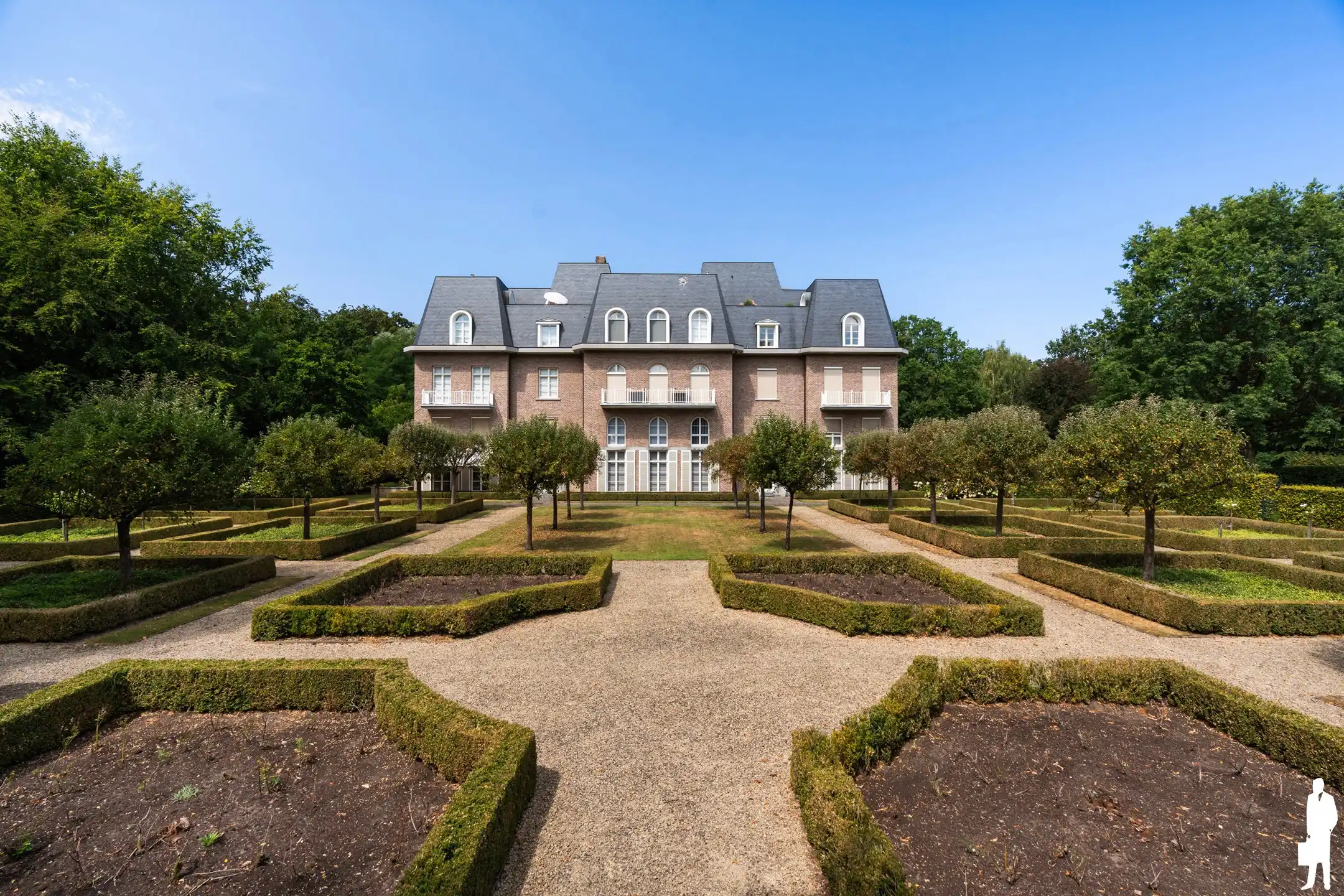 Exclusieve duplex-penthouse van ca. 213 m² in kasteel Blauwhof met 2 terrassen, lift en garagebox foto 50