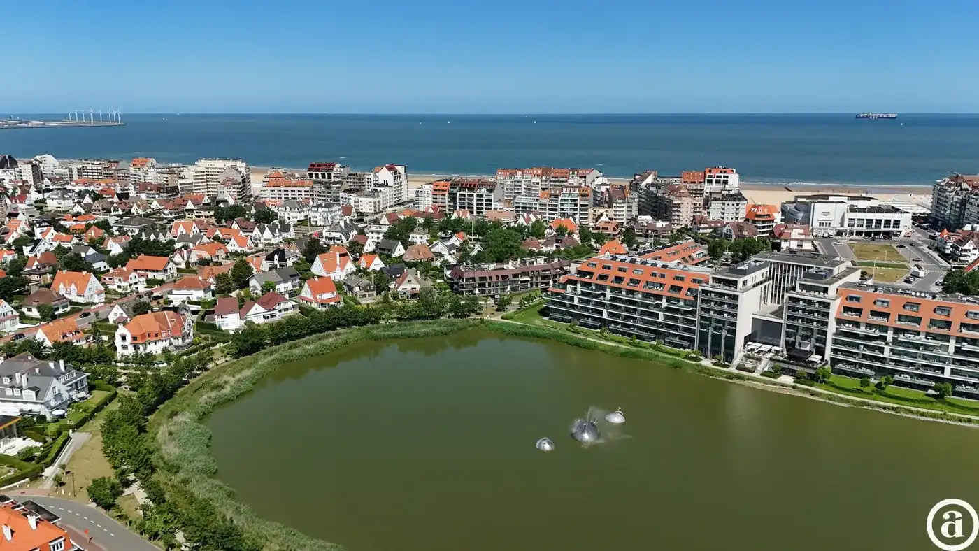 Te renoveren villa met frontaal zicht op het Zegemeer Knokke foto 6