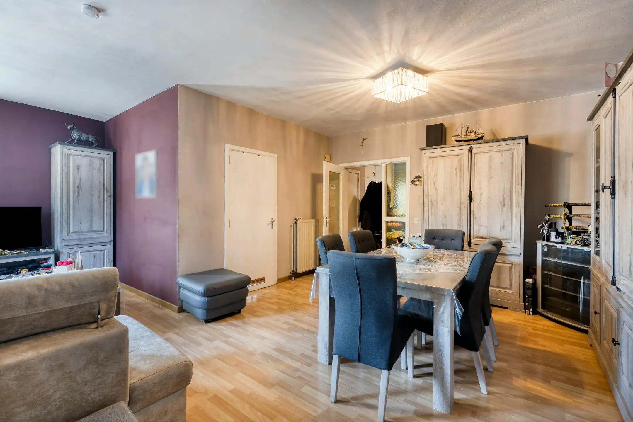Tweeslaapkamerappartement met terras te koop in Merksem foto 4