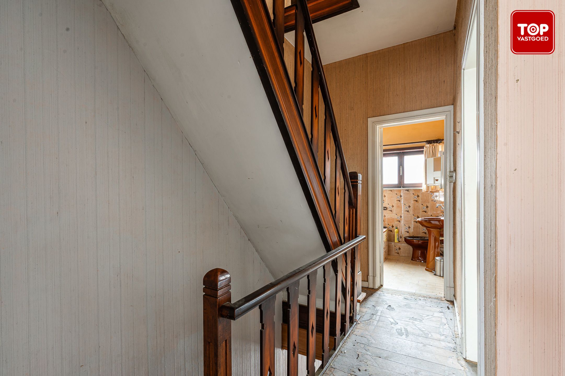 Ruime te renoveren woning met 6 slaapkamers te koop in Gent foto 13