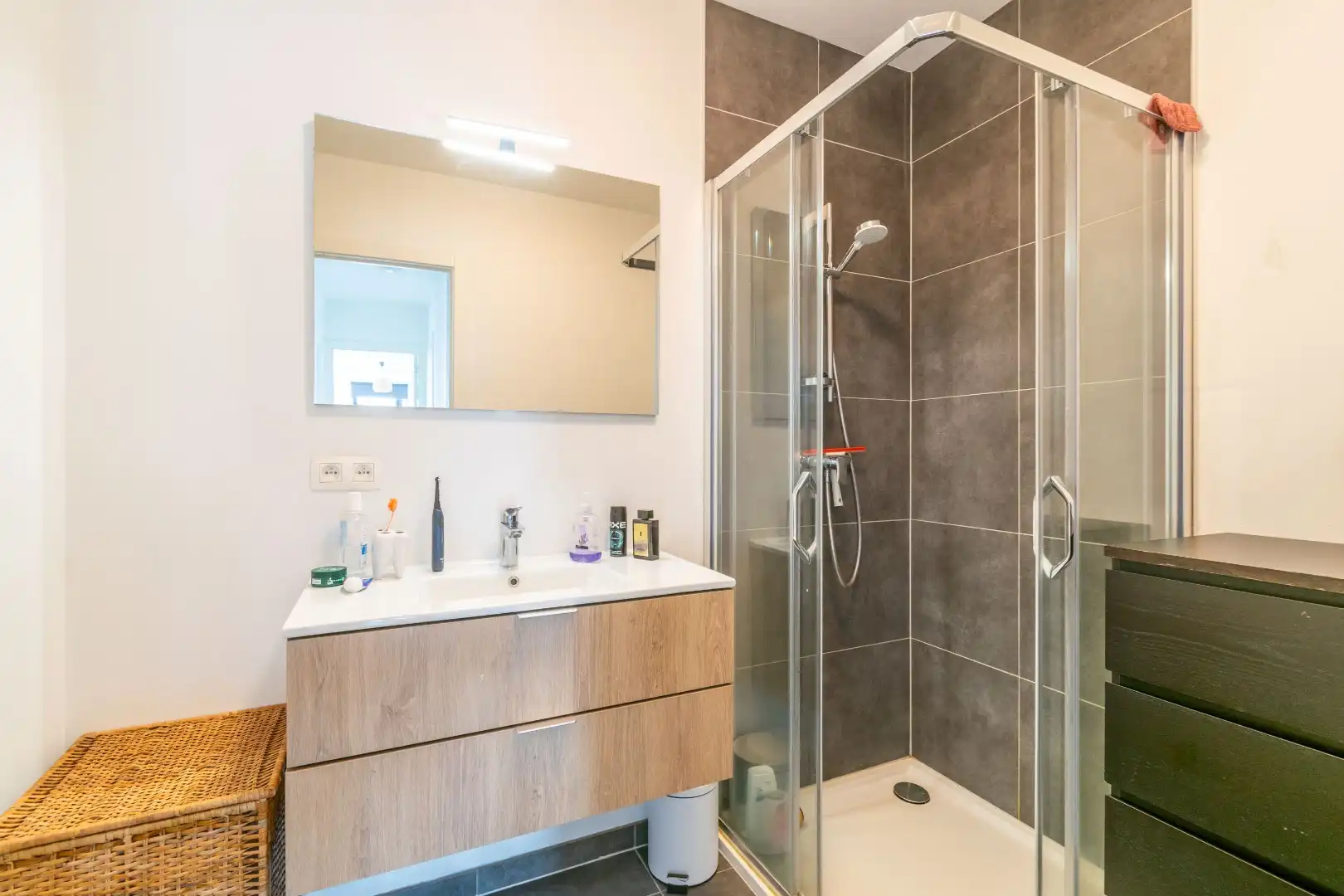 Een recent en zongericht appartement te Halle! foto 18