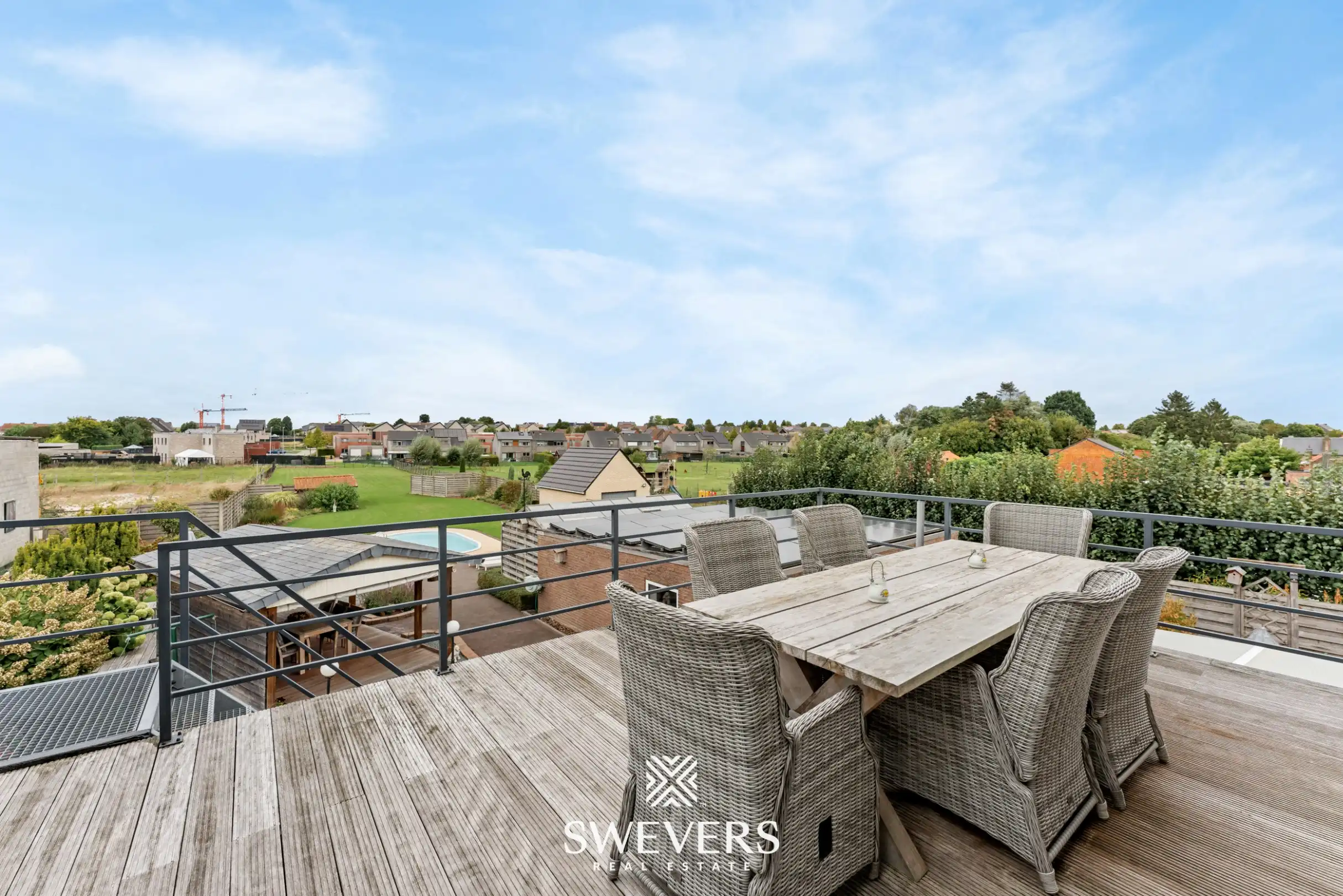 Royale kangoeroewoning met zwembad en dubbele garage foto 47