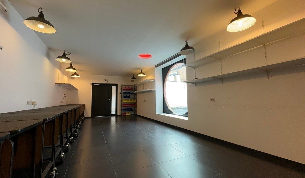 Handelspand met ruime garage te koop in Melle foto 10