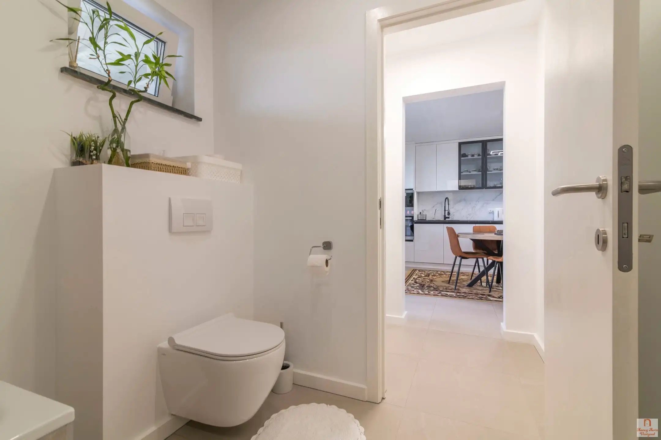 Grondig gerenoveerde splitlevelwoning in een rustige straat foto 37