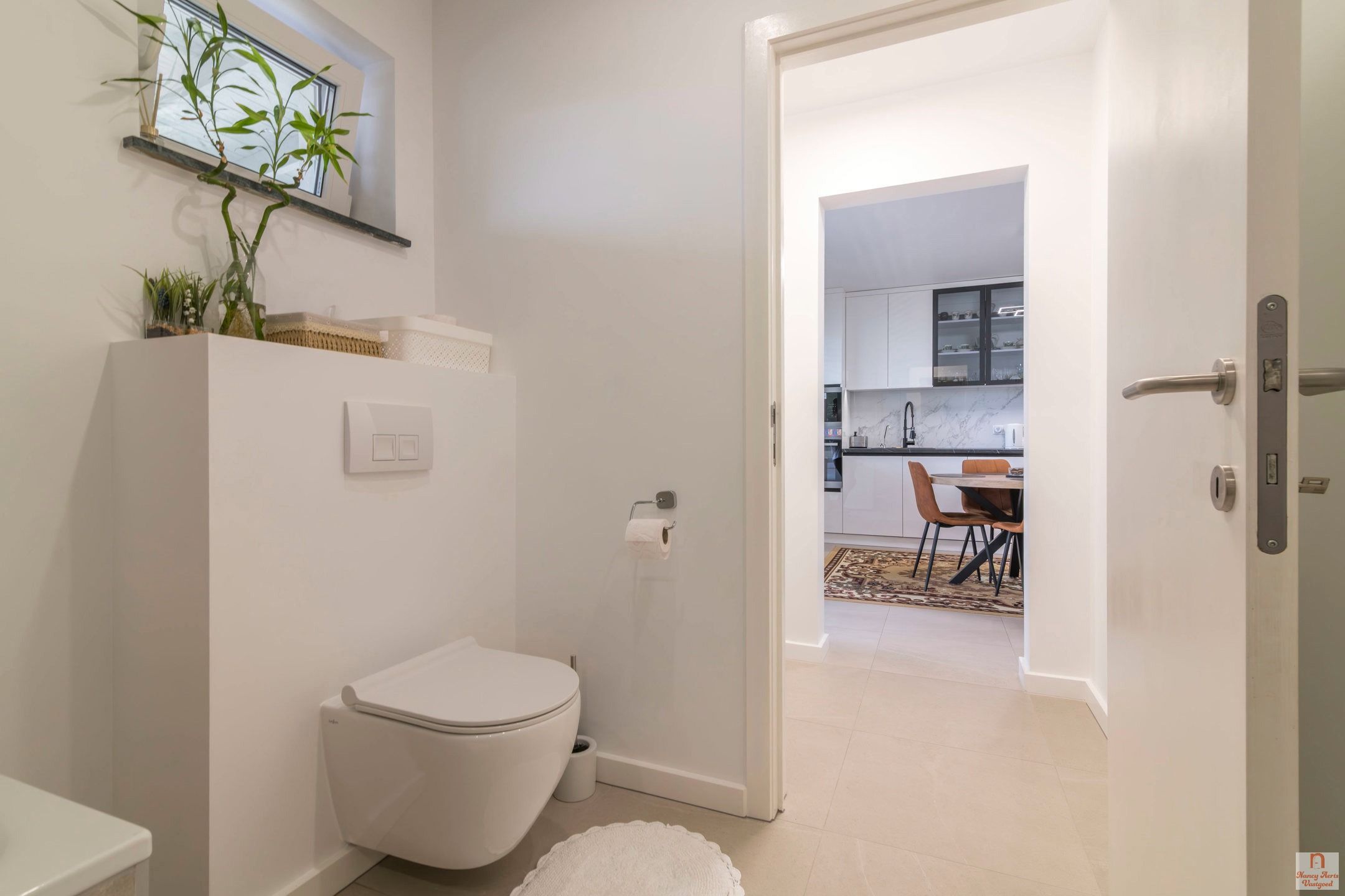 Grondig gerenoveerde splitlevelwoning in een rustige straat foto 37