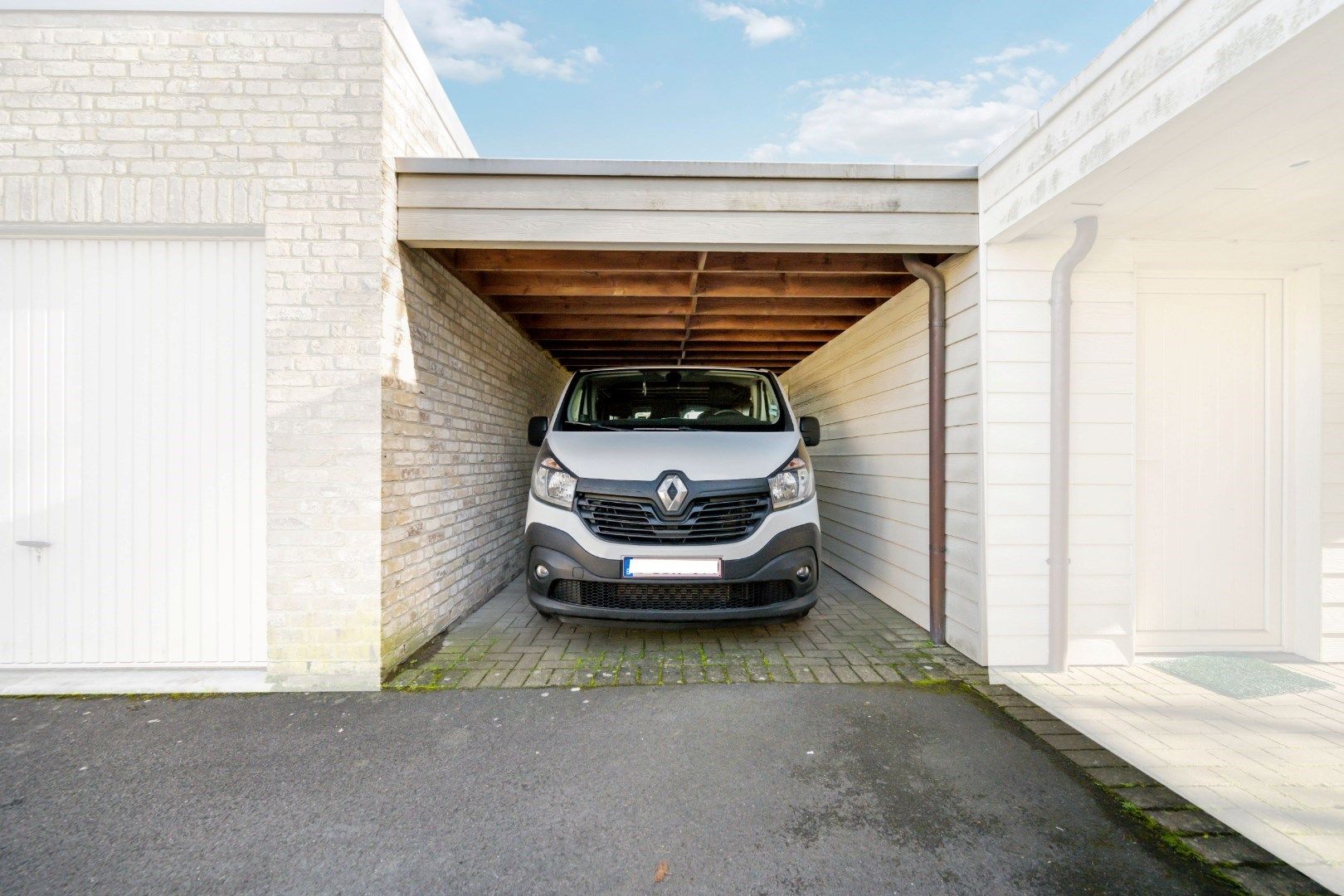 Gelijkvloers appartement met tuin nabij het centrum van Jabbeke foto 9