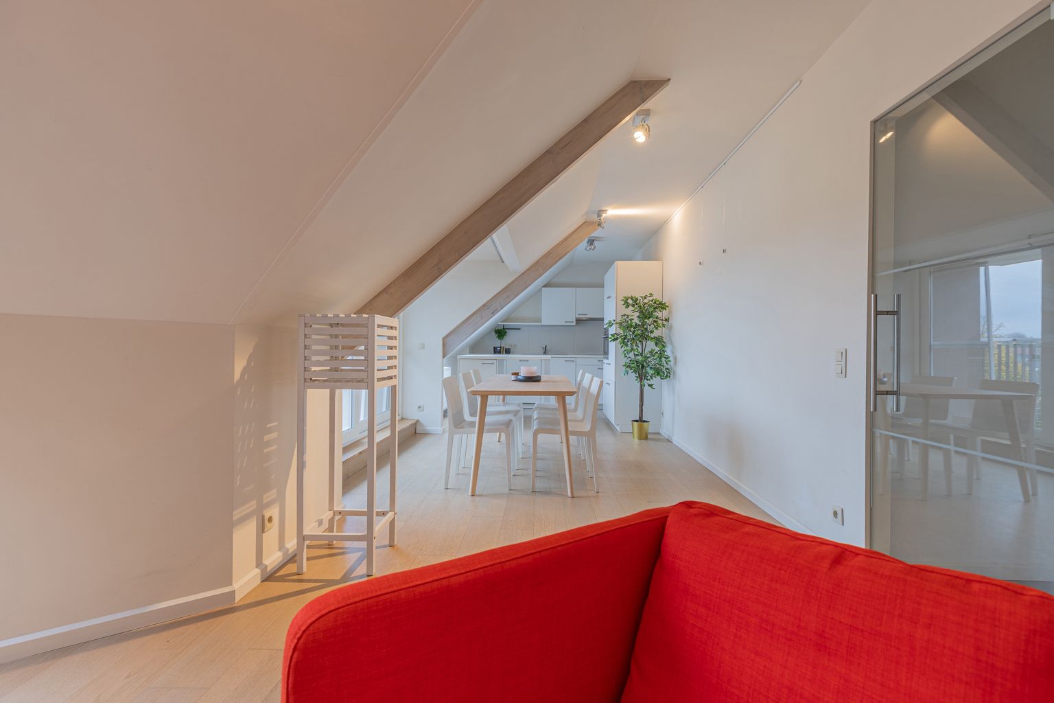 Recent appartement met 2 slaapkamers in het centrum! foto 8