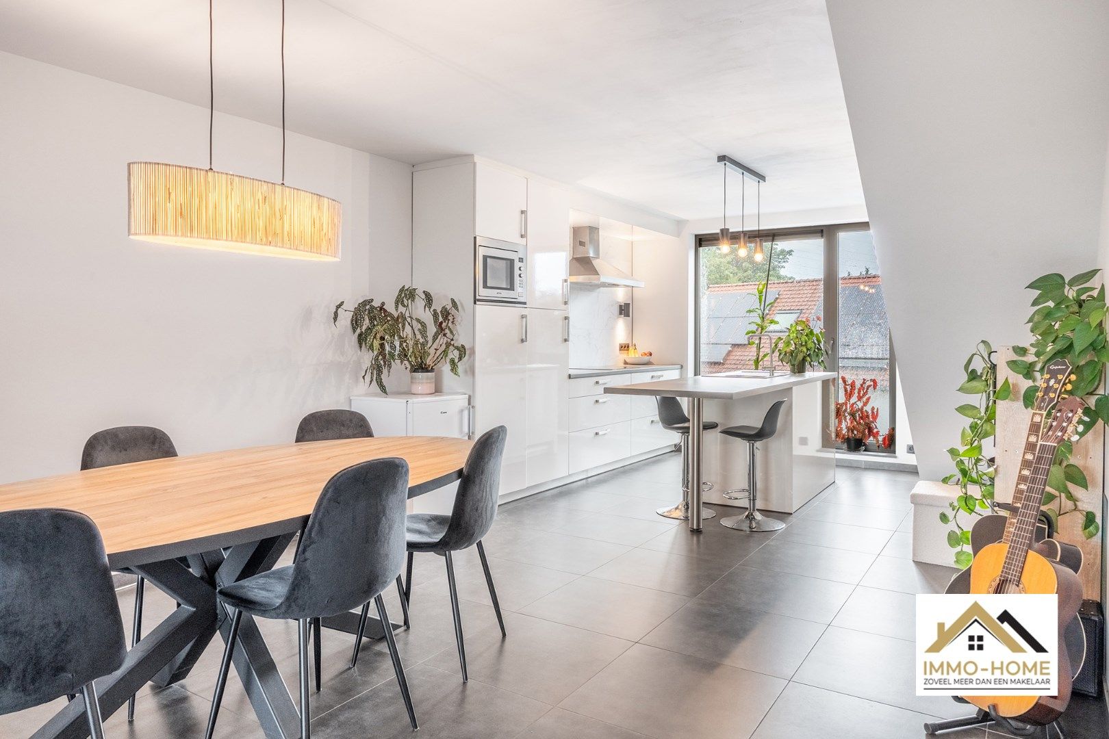 Prachtig modern appartement BJ 2009 op TOPLIGGING foto {{pictureIndex}}