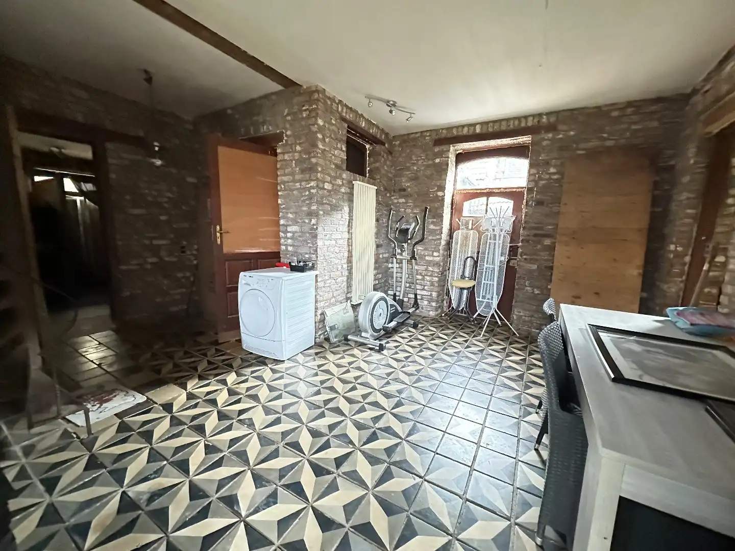 Unieke woning met enorm potentieel op perceel van 96 Are foto 29