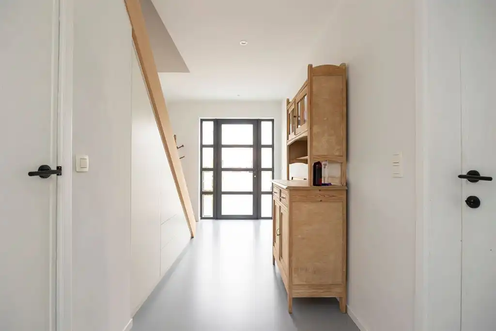 Woning met garage en tuin in rustige woonwijk foto 18