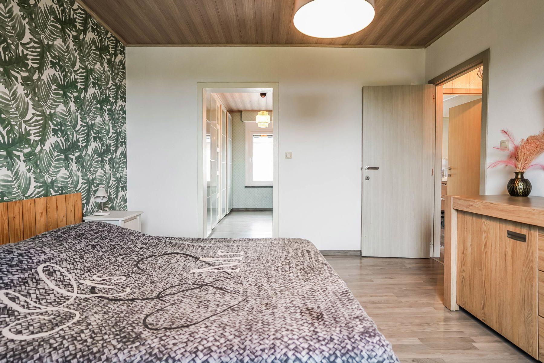 Perfect instapklare, volledig gerenoveerde woning met alle comfort te Kapelle-op-den-Bos foto 20