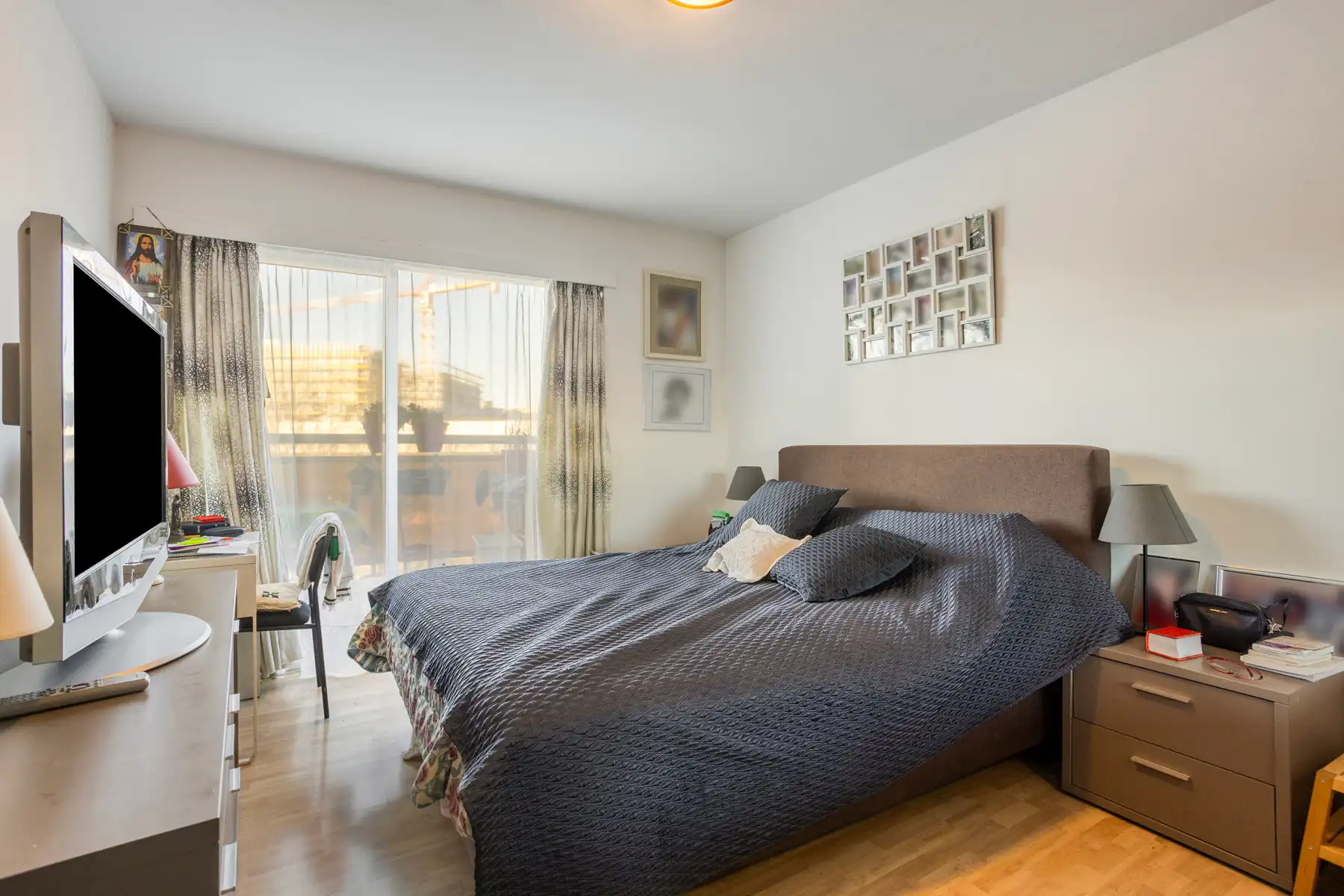 Ruim 3-slaapkamerappartement met terras foto 8