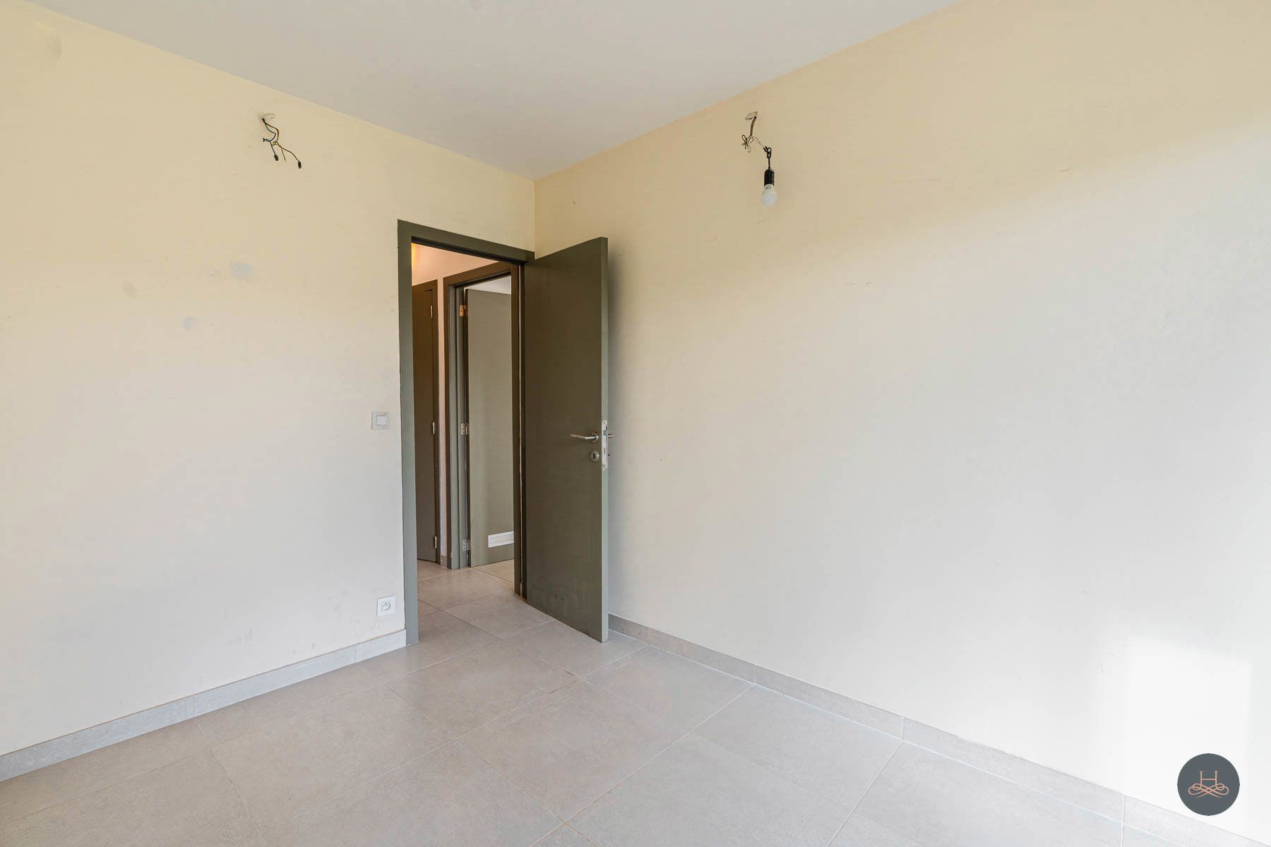 Uniek appartement met ruime tuin foto 13