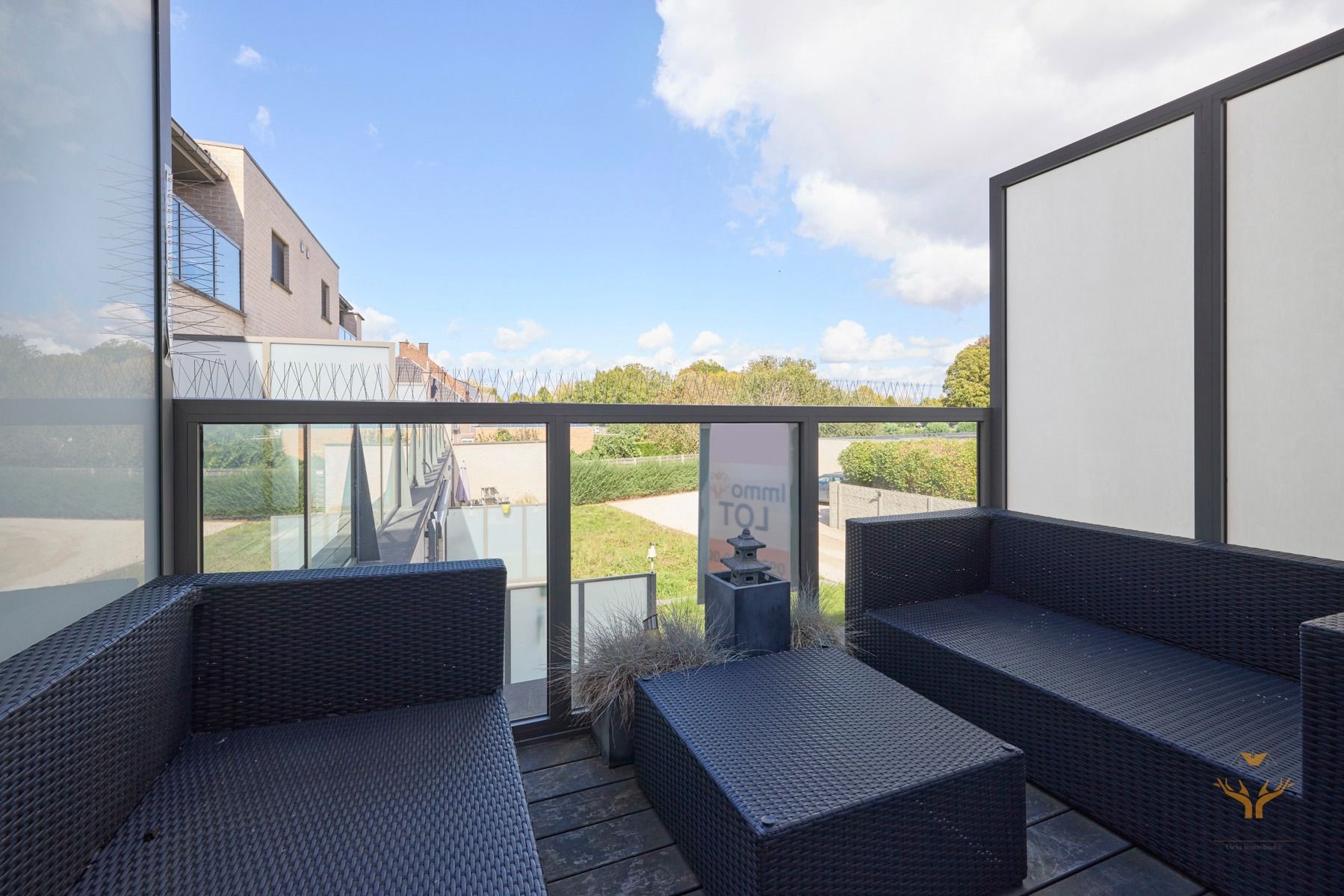 Klassevol 2 slaapkamerappartement met garage foto 9