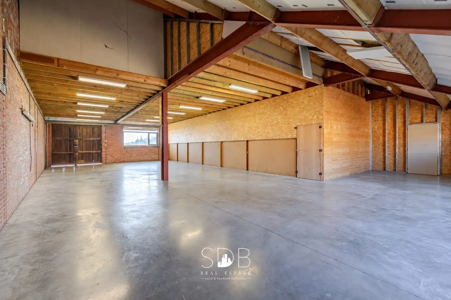Hedendaagse woning met hippische accommodatie op 17.782m² foto 30