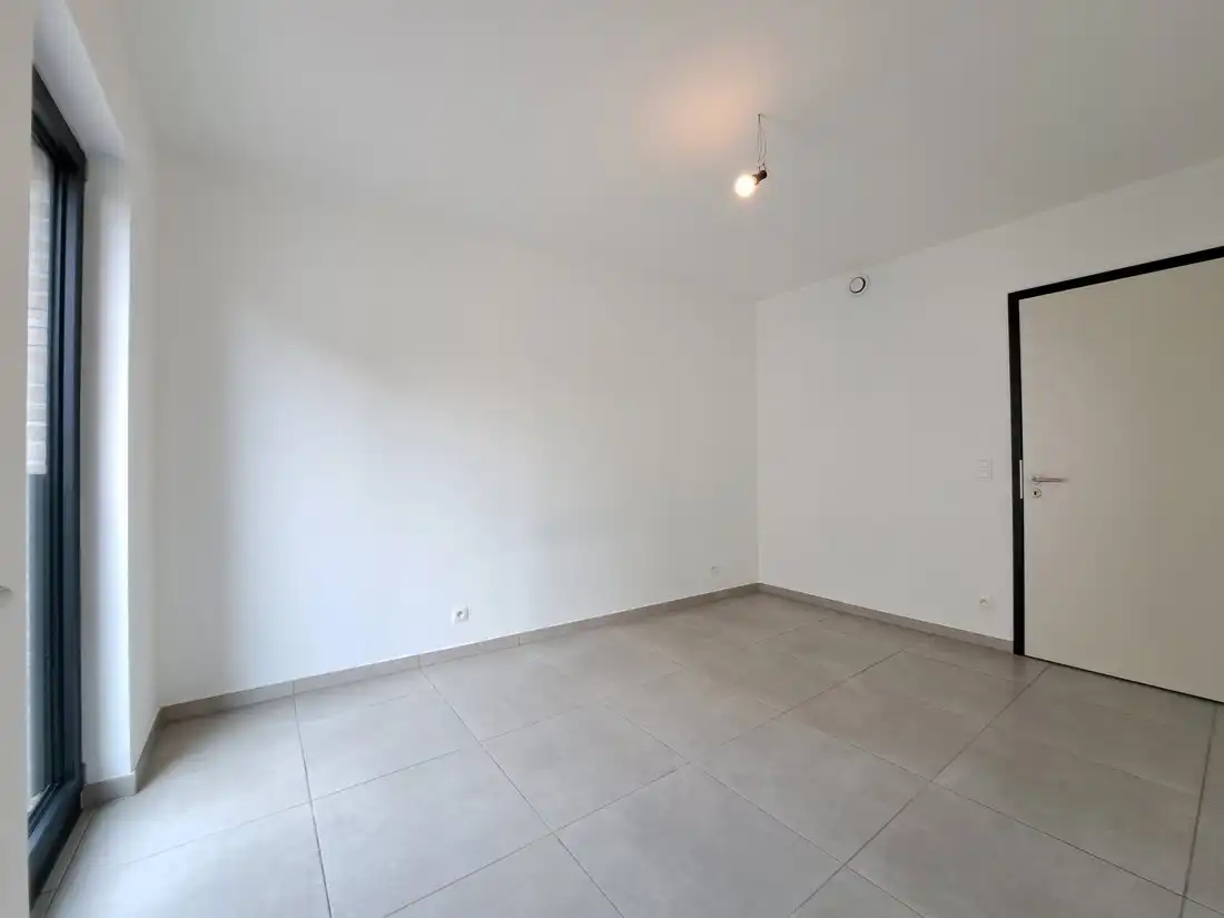 Recent en modern appartement te Maasmechelen foto 7