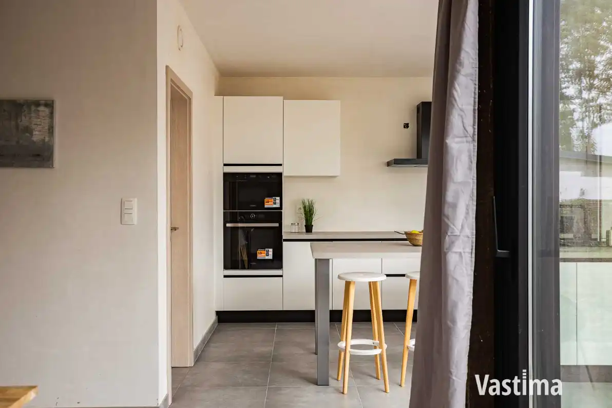 Nieuwbouw gesloten woning met 3 slaapkamers, garage en tuin foto 17