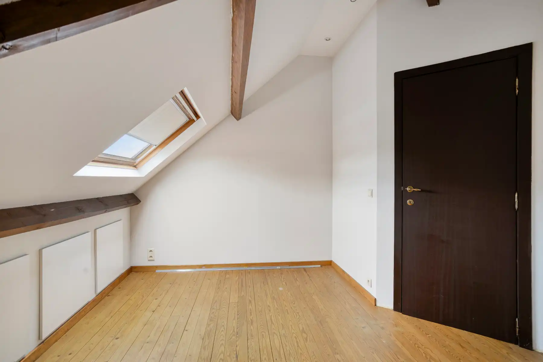 Ruime, goedgelegen woning met 3slpks! foto 8