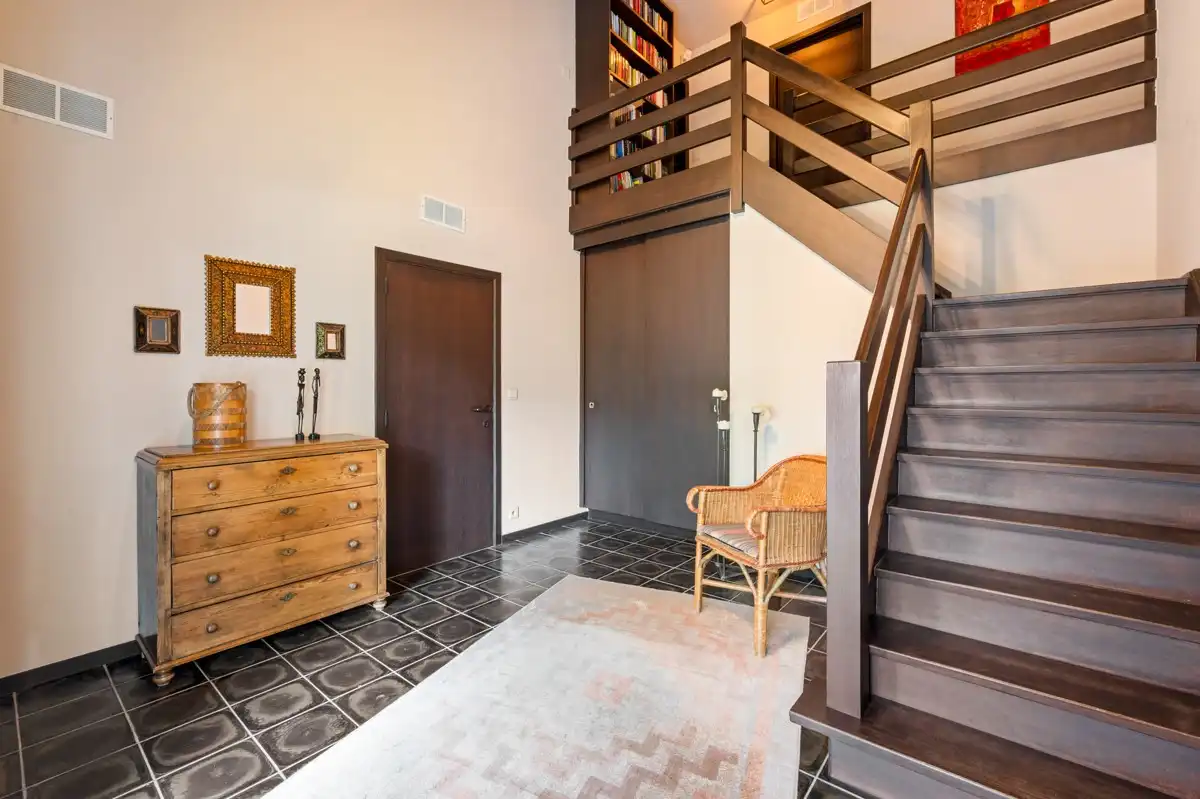 Een verrassend ruim familiehuis op 1135 m² met mogelijks 5 slaapkamers! foto 7