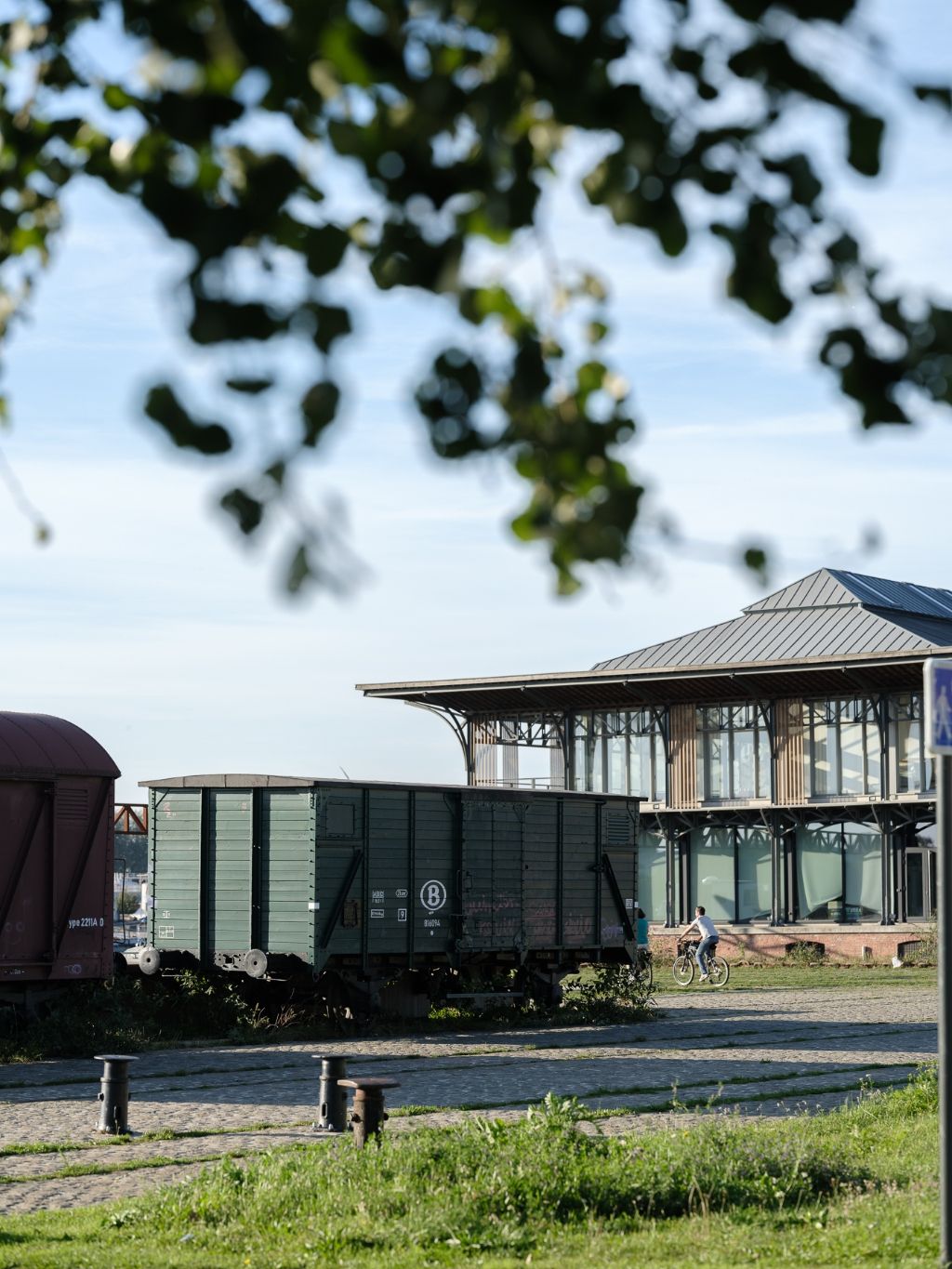 Luxueus en tijdloos – Exceptionele loft met 2 slaapkamers (mogelijkheid tot 3), ontworpen door ‘Plano Architecten’, in een beschermd gebouw met een rijkelijke industriële voorgeschiedenis. foto 22
