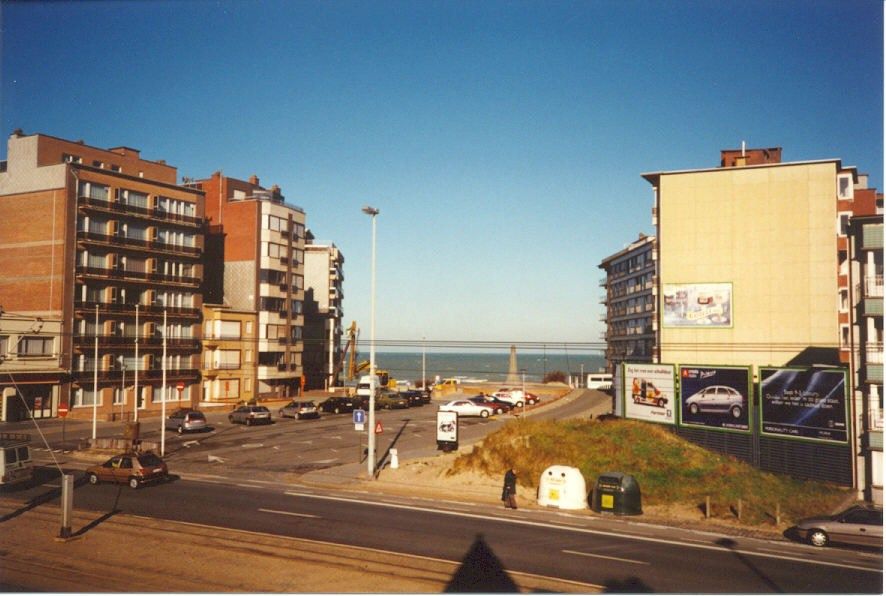 RUIME garage centraal gelegen foto 3
