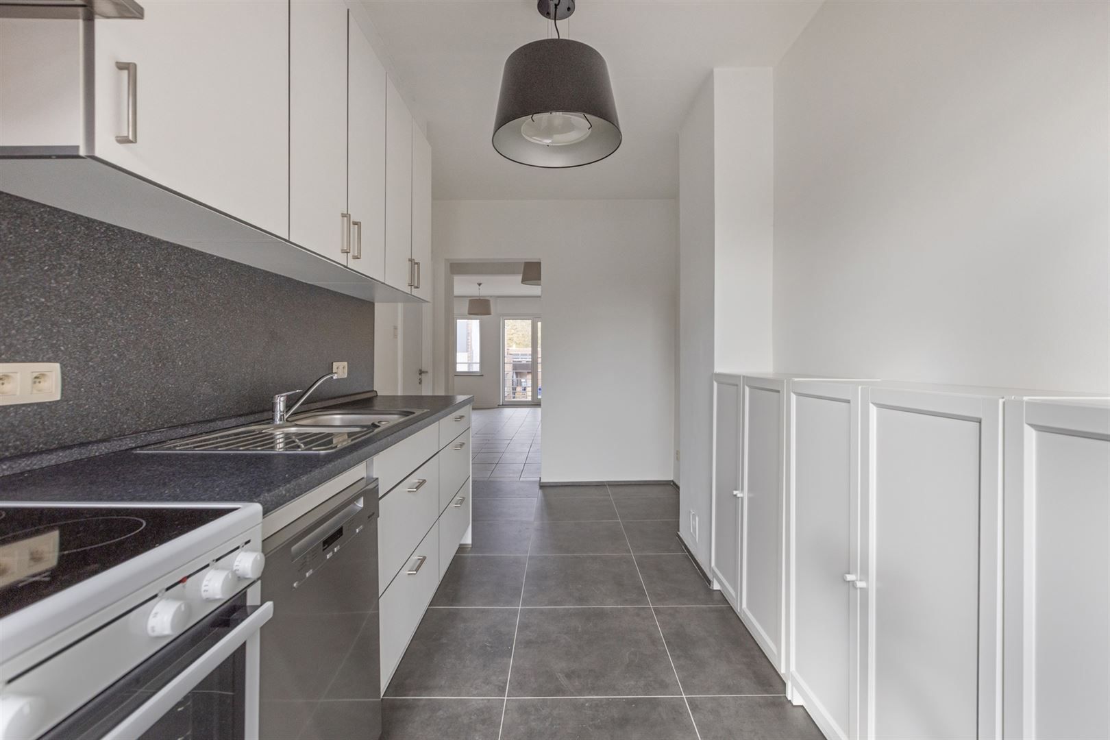 TE KOOP: Investeringspand met handelsruimte en appartement! foto 7