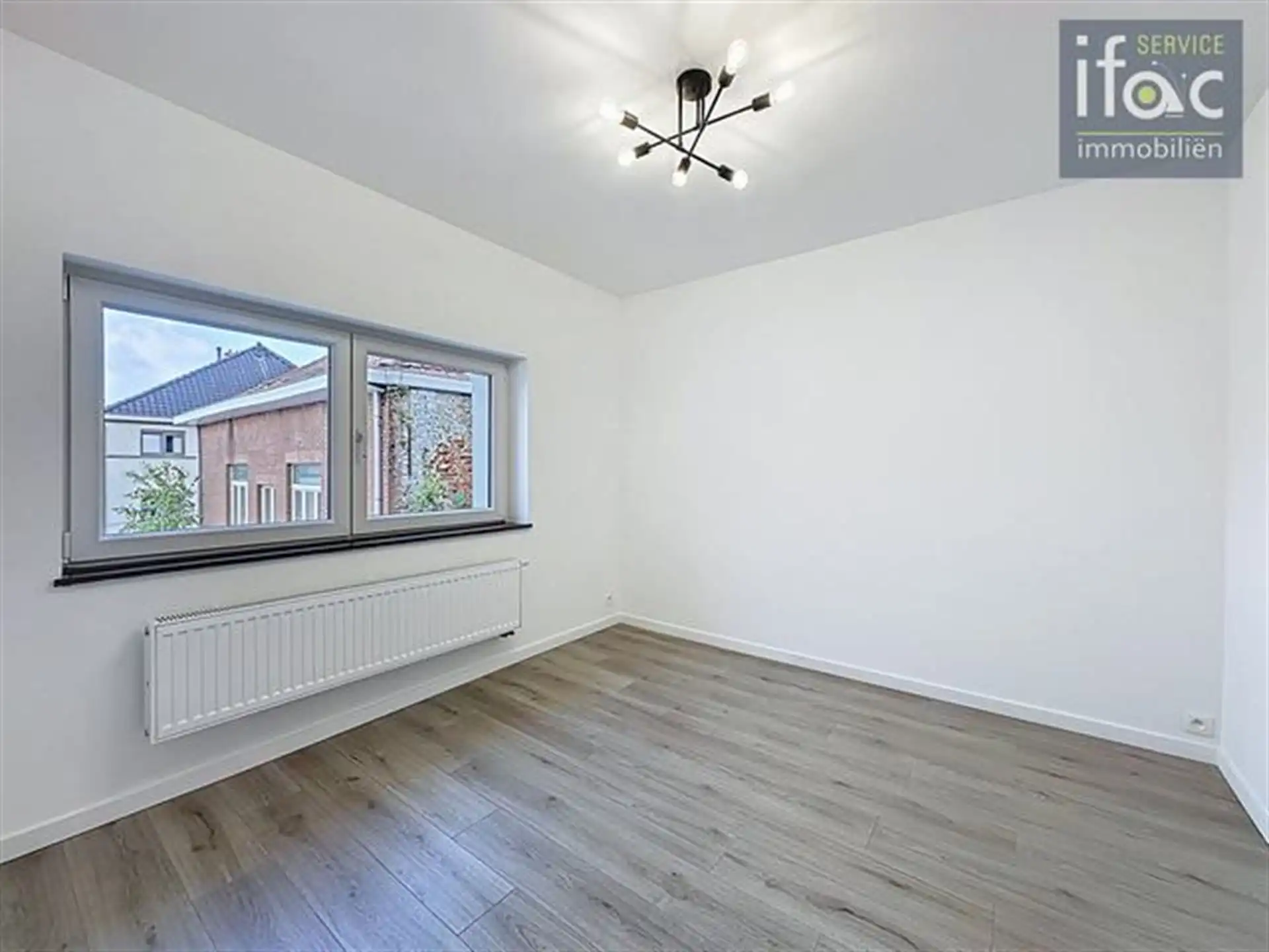 Gerenoveerde rijwoning foto 5