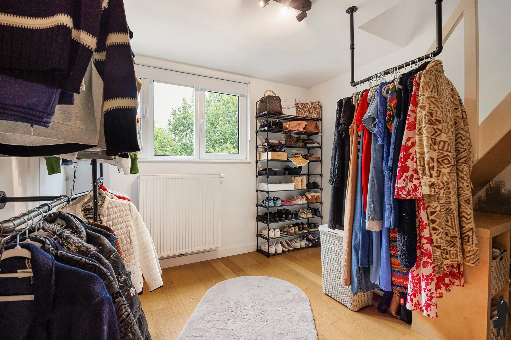Instapklaar triplex appartement op toplocatie in Sint-Niklaas foto 11