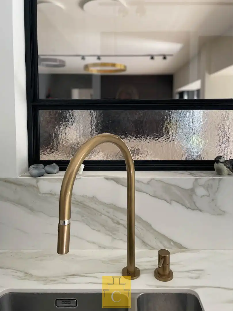 Uniek high-end appartement met privétuin in hartje Brugge – ca220 m² wooncomfort en ca170 m² Monbaliu-tuin foto 6