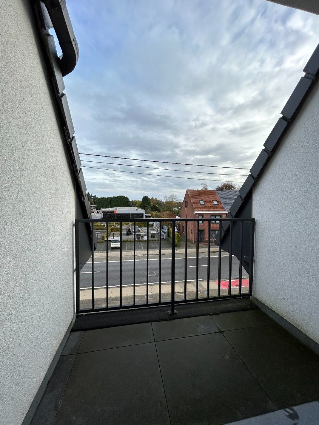 Recent, instapklaar appartement (75 m²) met 2 slaapkamers in vrijstaande, kleinschalige residentie + autostaanplaats foto 7