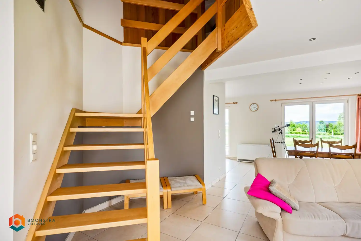 Instapklare woning met 4 slpkrs op perceel van 1122m² in regio Waimes foto 13