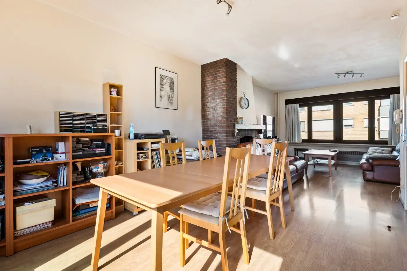 Op te frissen woning met 3 slpk., inpandige garage en west-tuin foto 7