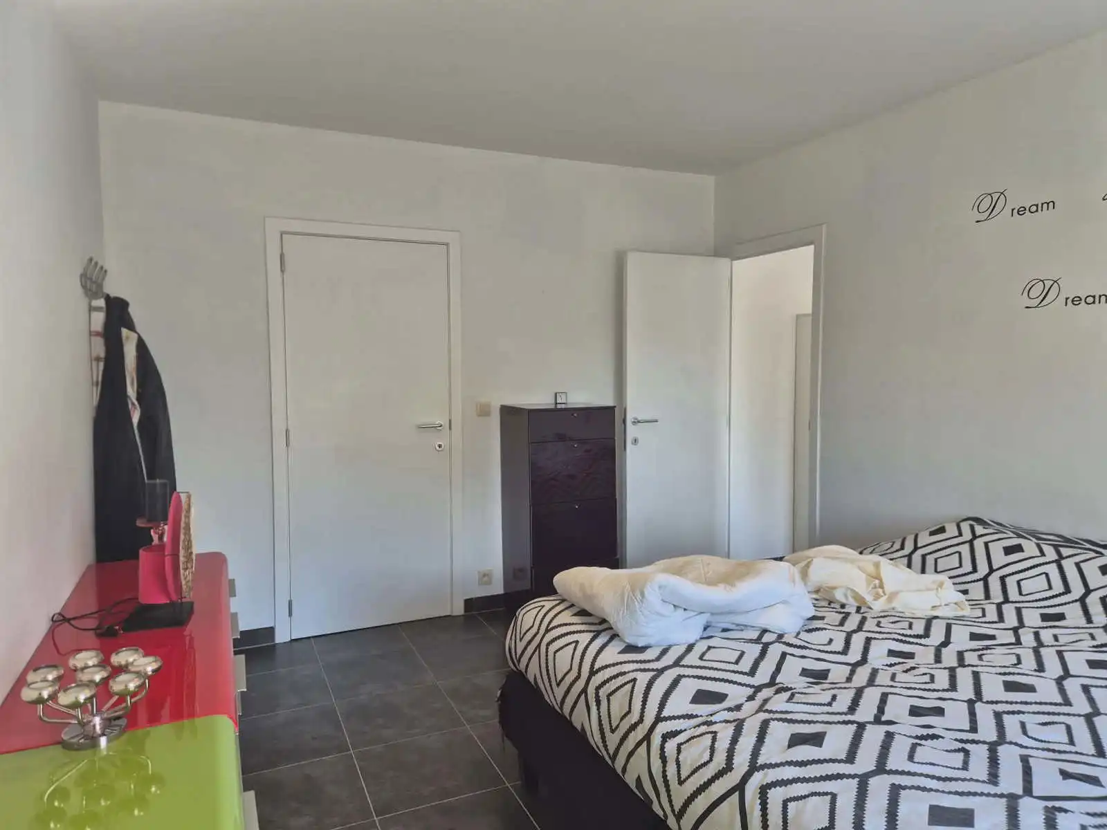 Prachtig dakappartement met 2 slaapkamers en garage foto 10