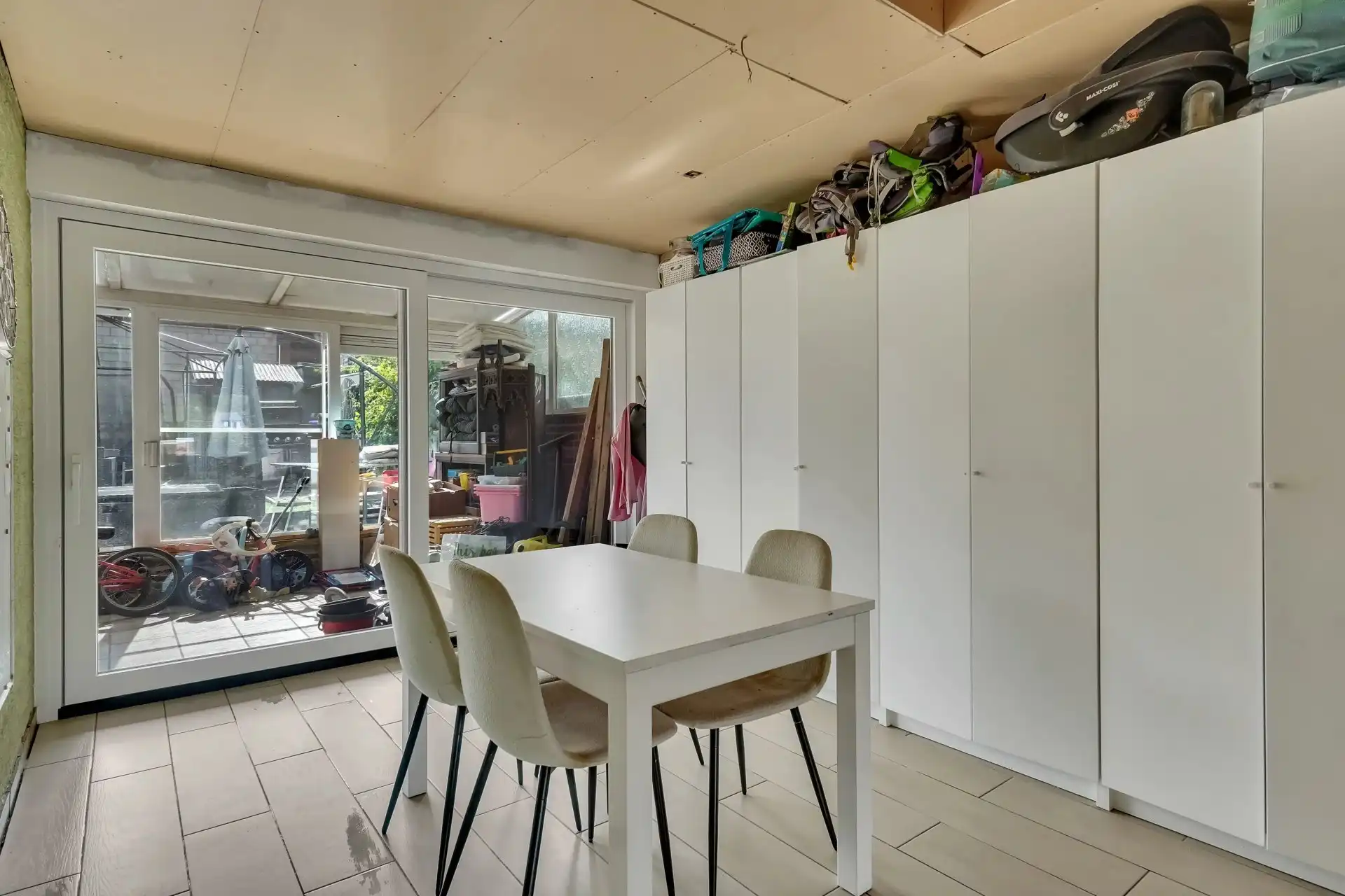 Ruime woning in rustige woonwijk foto 6