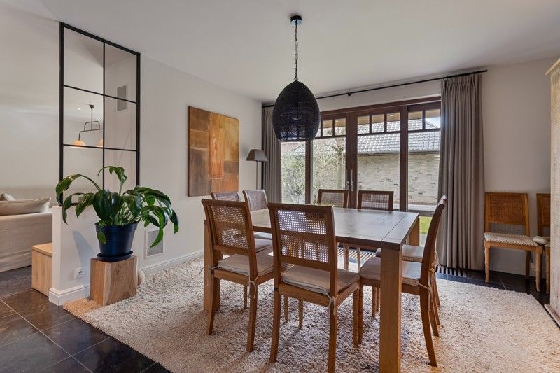 Prachtige luxueus afgewerkte woning op een perceel van 572 m² TE KOOP in DESSELGEM! foto 13