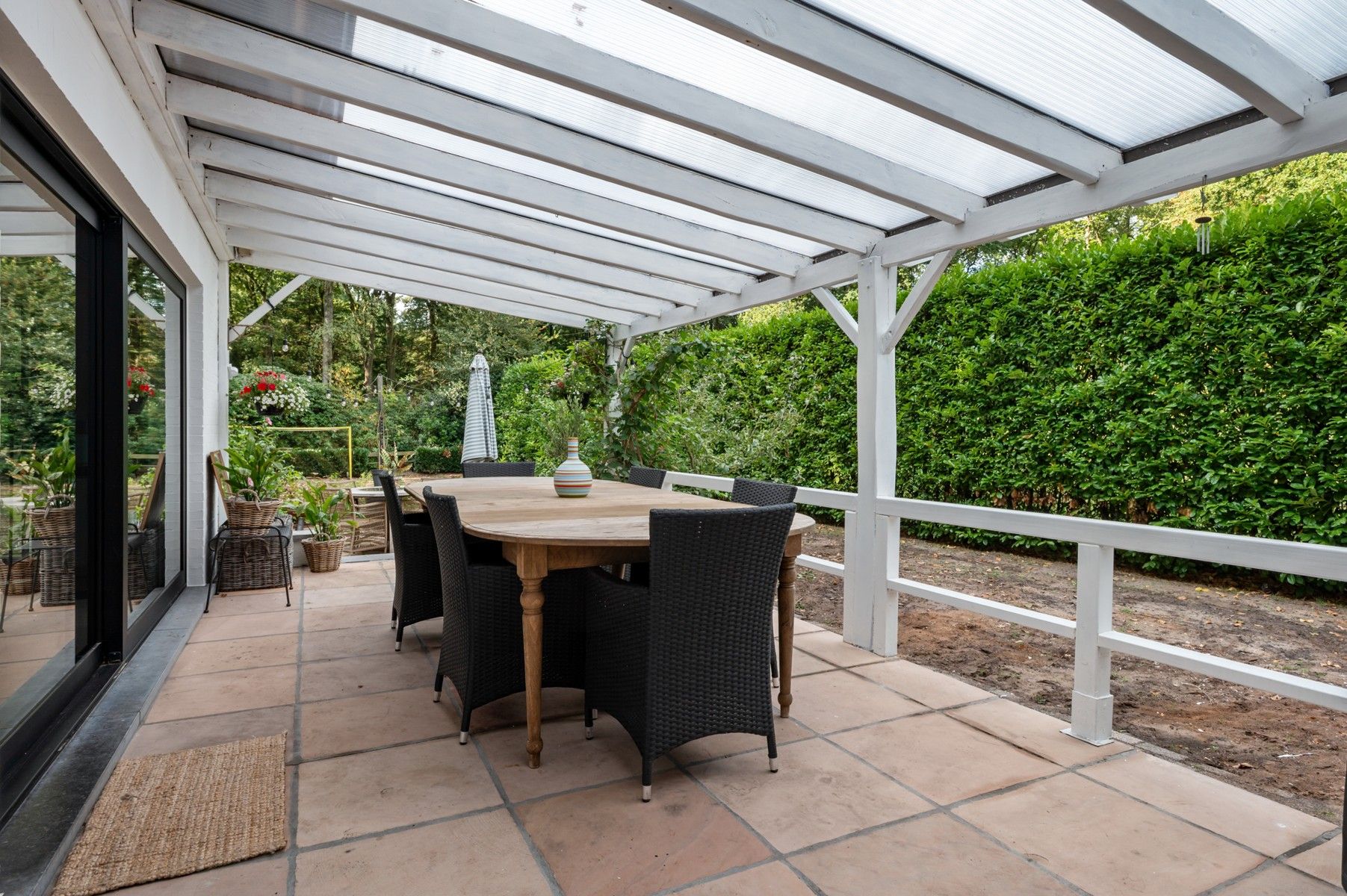 Ruime woning in een oase van groen en rust foto 19