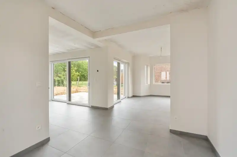 Totaal gerenoveerde woning op een perceel van 11are foto 19