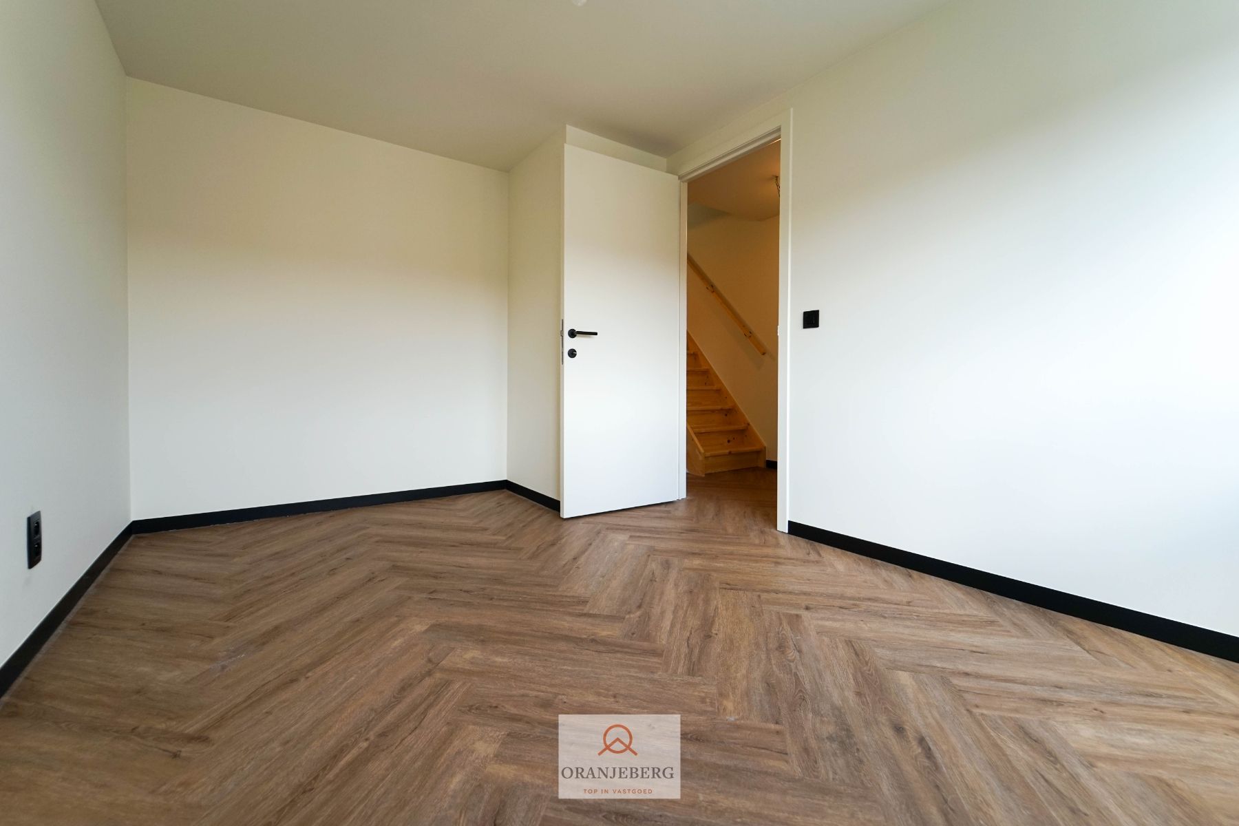 Unieke BEN-woning te huur met 3 slaapkamers én studio foto 4
