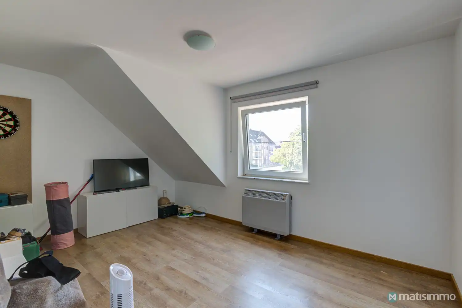 GUNSTIG GELEGEN APPARTEMENT MET 2 SLAAPKAMERS, GARAGE EN AUTOSTAANPLAATS TE BILZEN foto 10