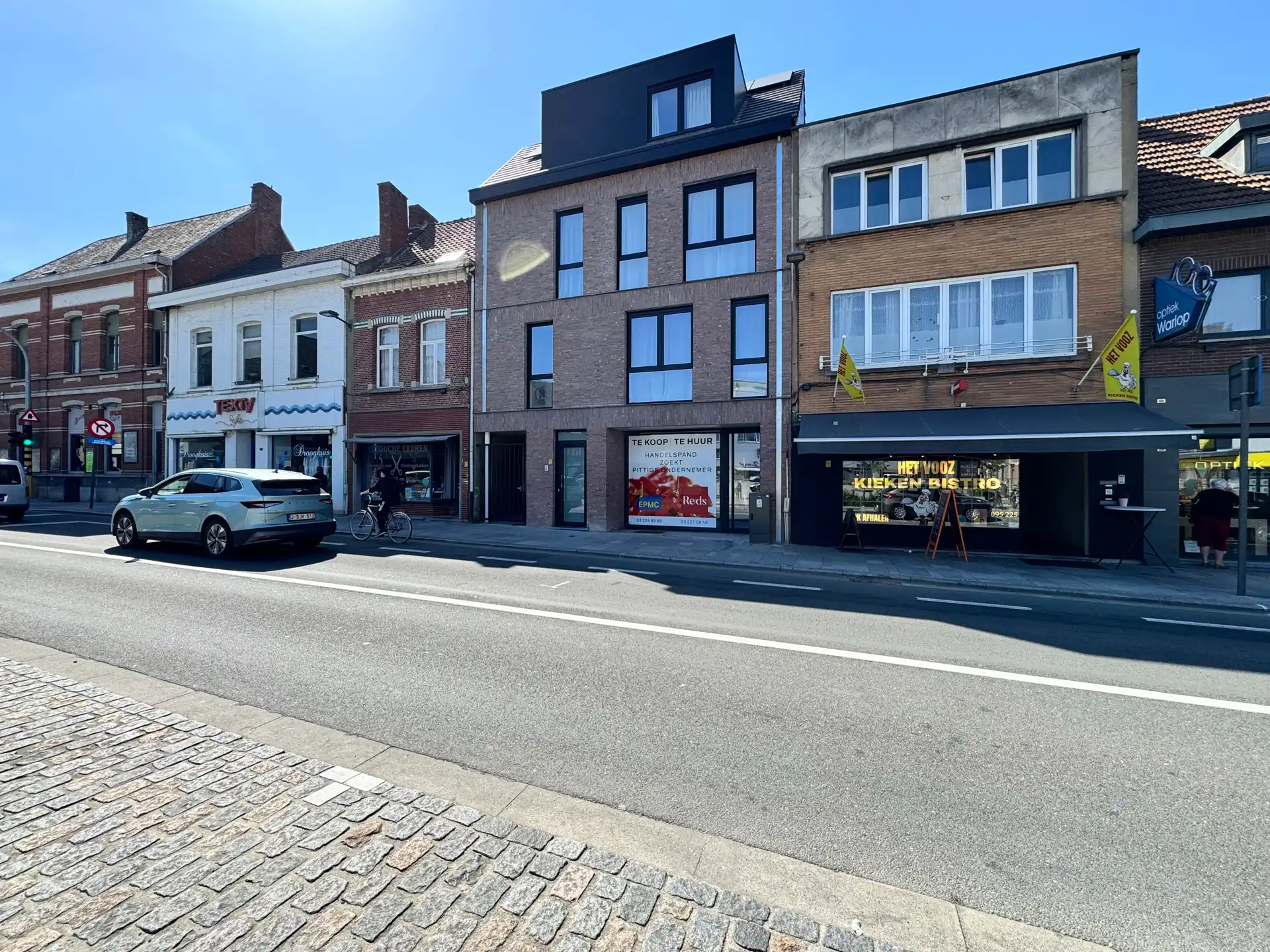 Commercieel gelijkvloers te koop te Ekeren  foto 2