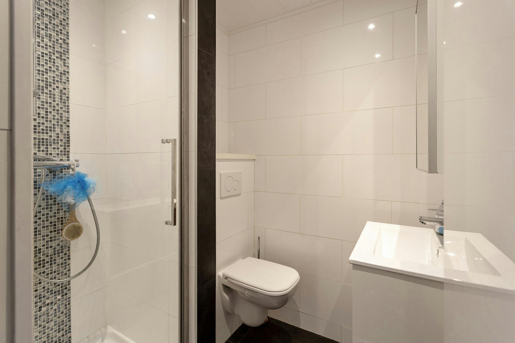 Appartement met 2 slaapkamers en ruim terras te Deurne! foto 11