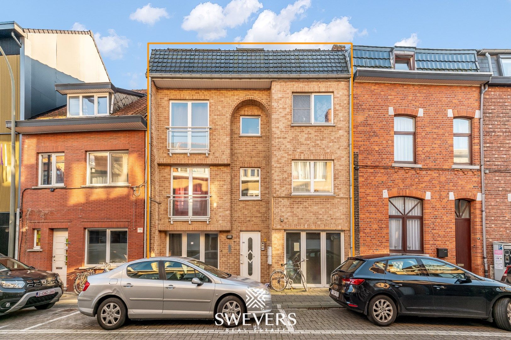 Opbrengsteigendom: 4 verhuurde appartementen in Hasselt centrum foto {{pictureIndex}}