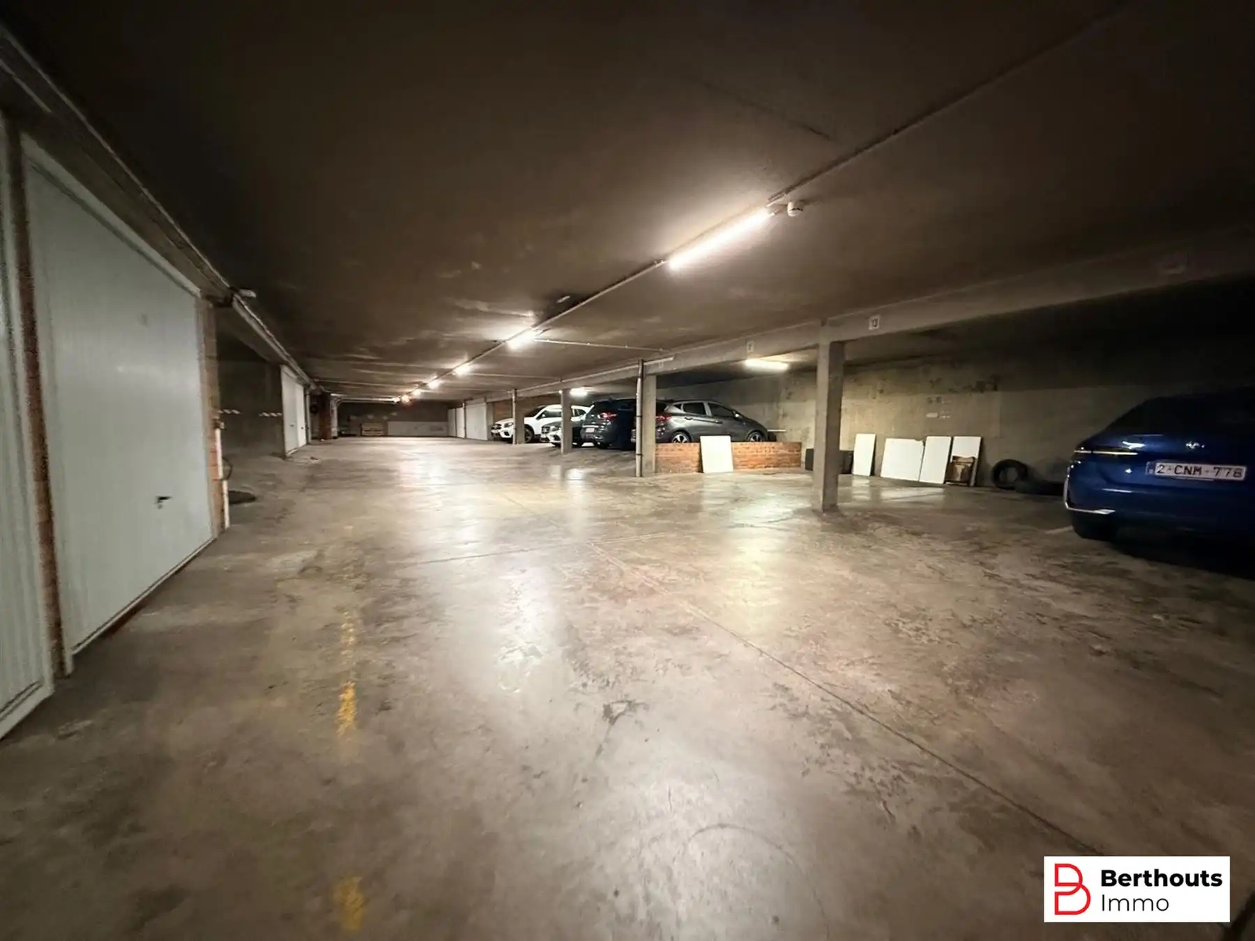 APPARTEMENT INCLUSIEF  ONDERGRONDSE STAANPLAATS foto 12
